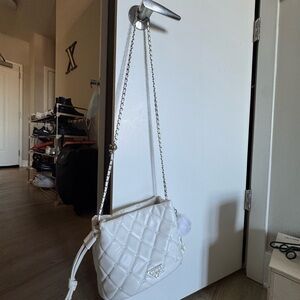 Chic White Quilted Crossbody Bag
